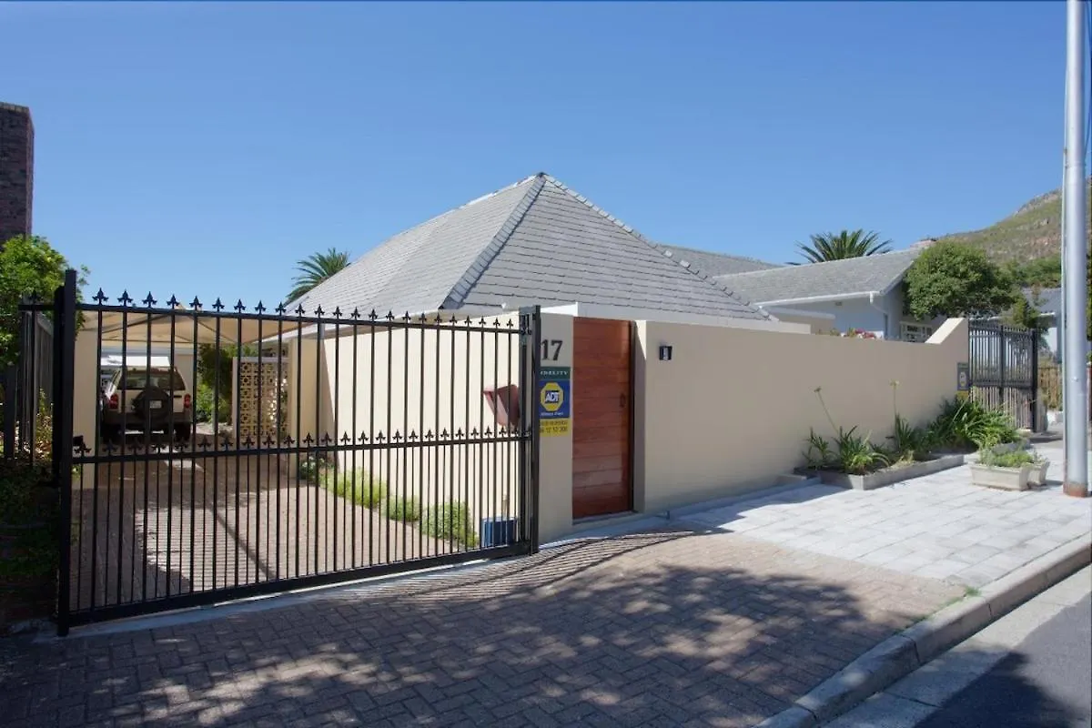 Cowes Cottage Fish Hoek