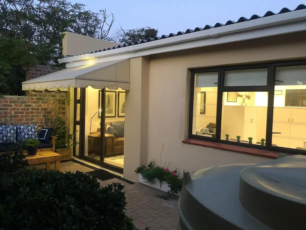 Cowes Cottage Fish Hoek