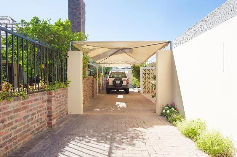 Cowes Cottage Fish Hoek Apartment