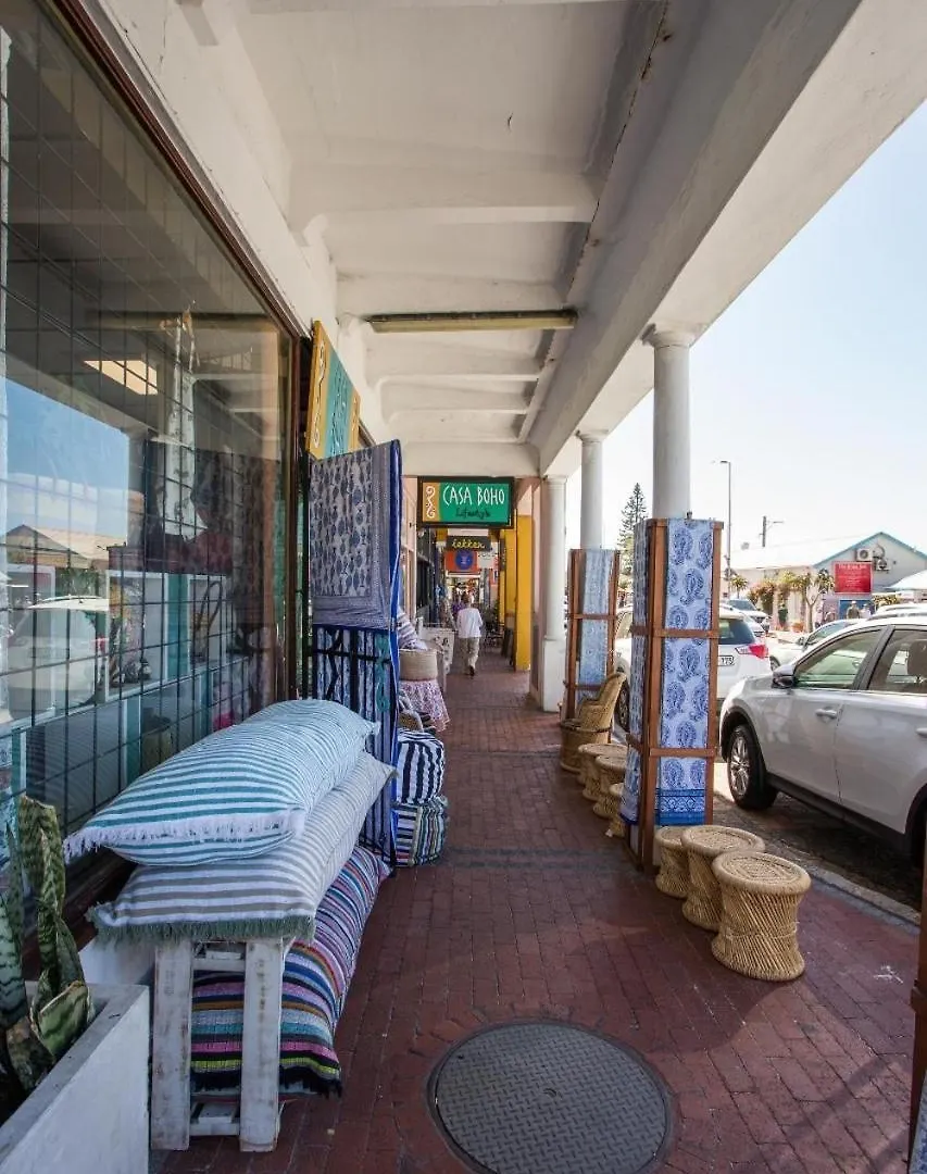 Cowes Cottage Fish Hoek 0*,  South Africa